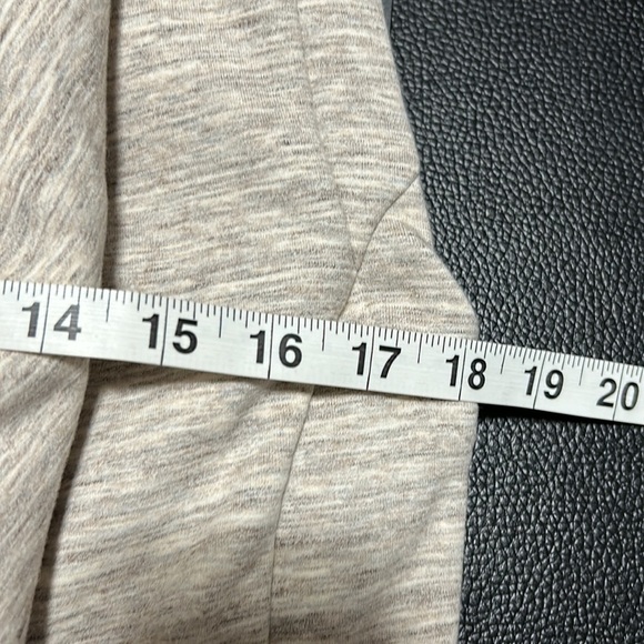 Athleta Apres Anything Vest Sherpa Fleece Jacket Cream Oatmeal Sz XXS - Picture 11 of 12
